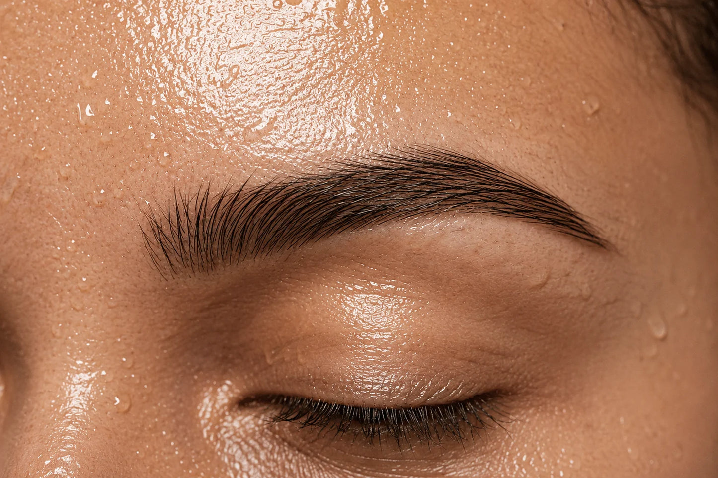 Kit Sourcils Parfaits: Des sourcils naturels et impeccables en 02 minutes